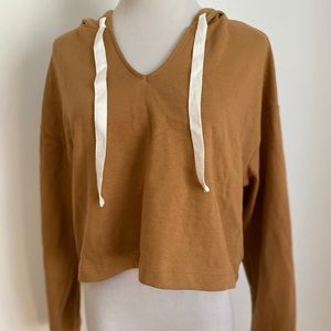 🤎Forever 21 Camel Hooded Crop Top🤎